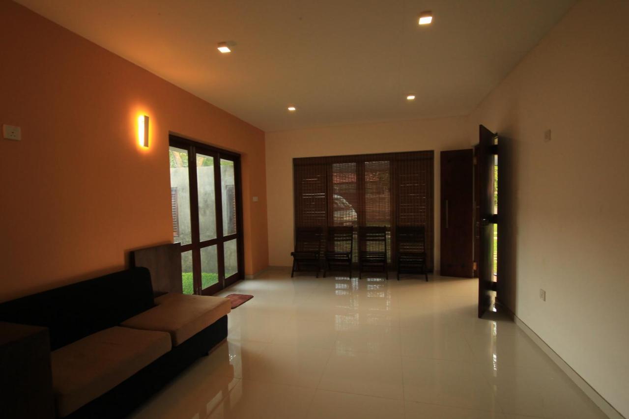 Breezy Villa Negombo Exterior photo